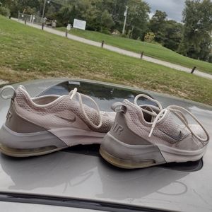 Air Max 90 Essential